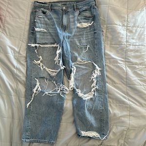 NEVER WORN. American Eagle Highest Rise 90’s Boyfriend jeans size 18